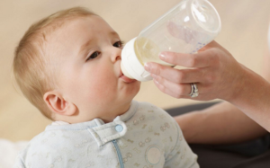 cách pha sữa nan cho trẻ sơ sinh